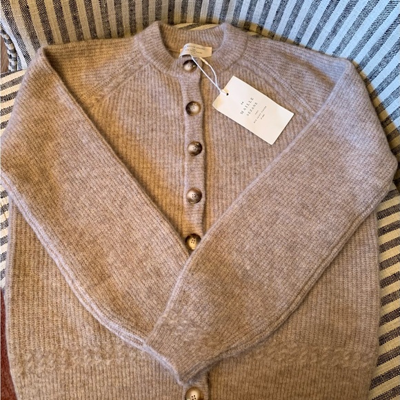 NWT Sezane Othello Sweater Cardigan Gilet $160 Light Beige XS X-Small - Picture 3 of 6